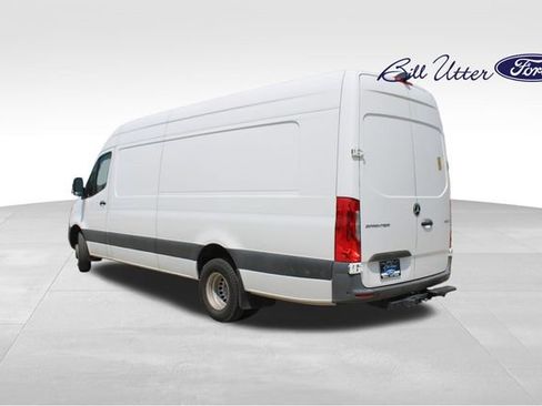 Used 2024 Mercedes-Benz Sprinter 4500 image 7