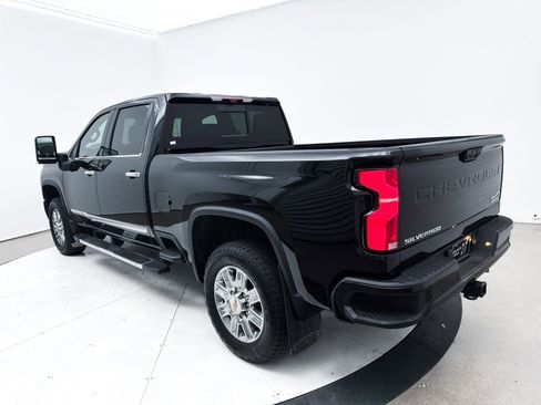 Used 2024 Chevrolet Silverado 2500 High Country w/ High Country Premium Package image 26