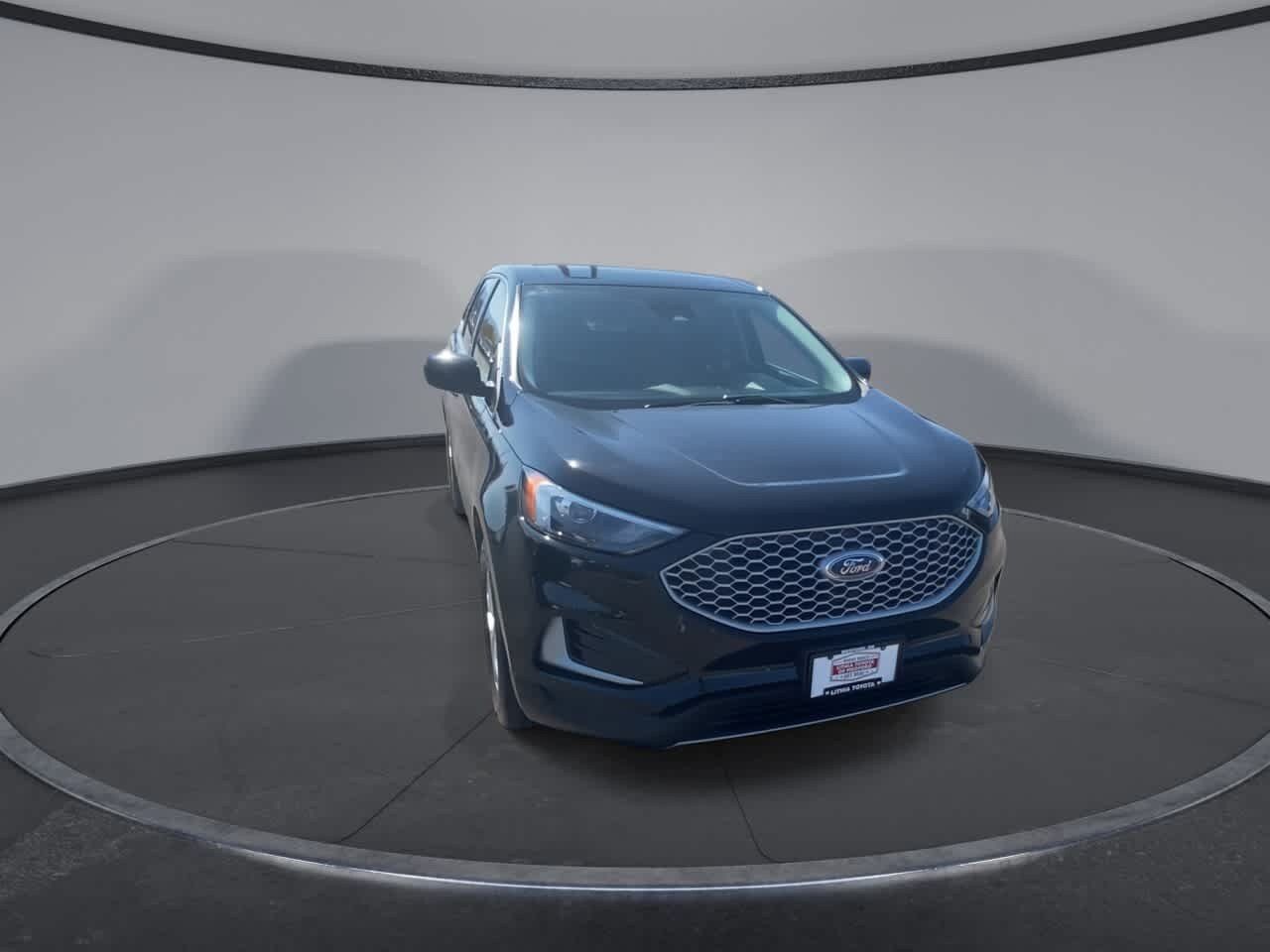 Used 2024 Ford Edge SEL AWD/4WD image 3
