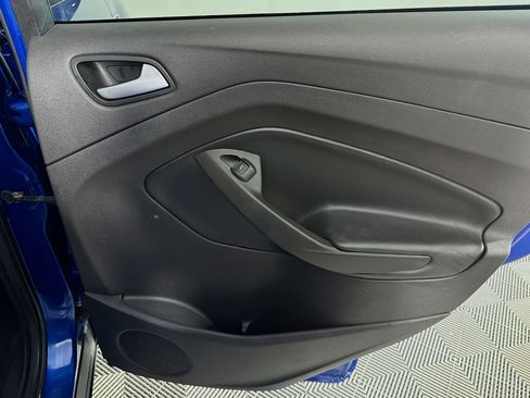 Used 2018 Ford Escape SE image 26