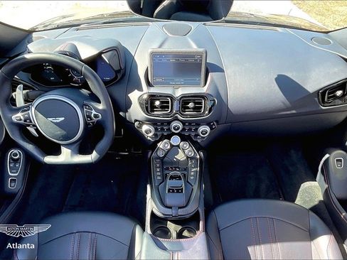 Used 2021 Aston Martin V8 Vantage Roadster image 14