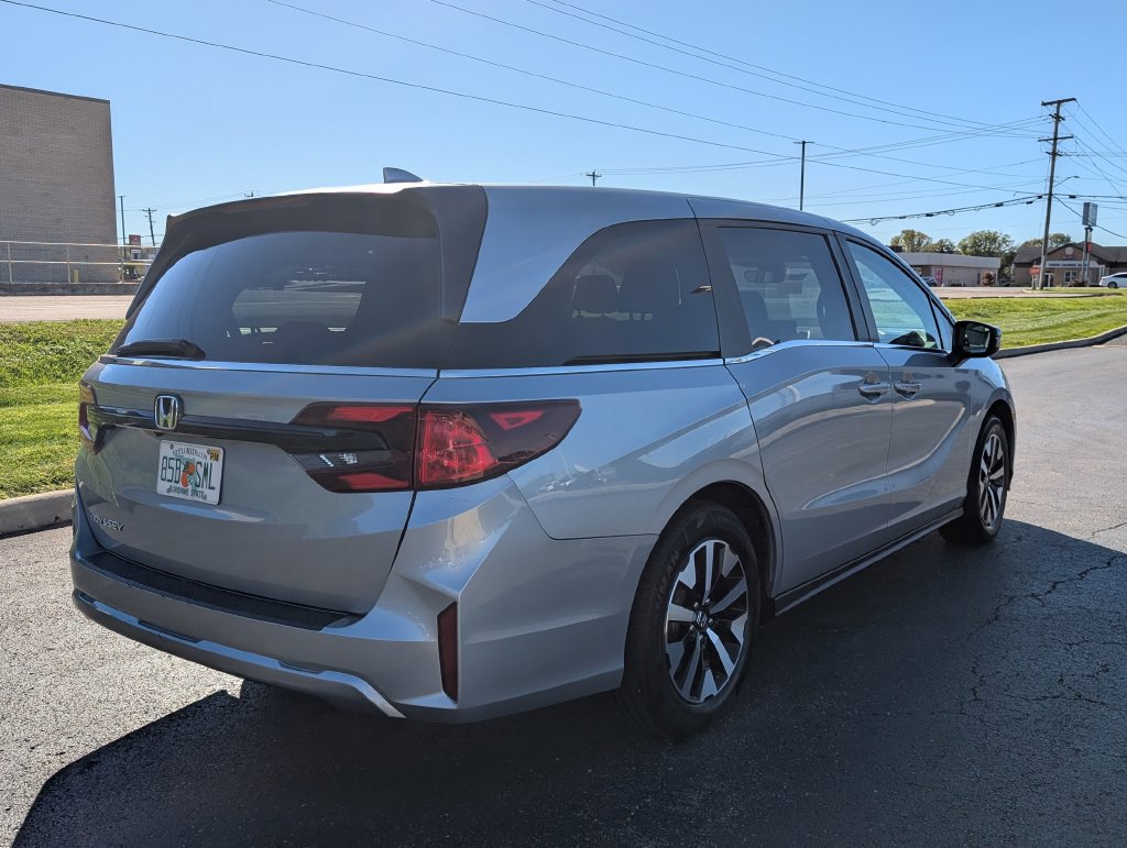 Used 2025 Honda Odyssey EX-L image 7
