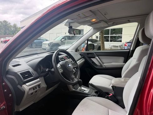 Used 2015 Subaru Forester 2.5i Premium w/ All-Weather Package AWD/4WD image 12