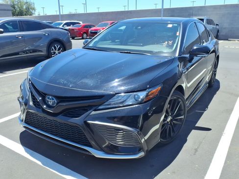 Used 2021 Toyota Camry XSE w/ Navigation Upgrade Package FWD image 1
