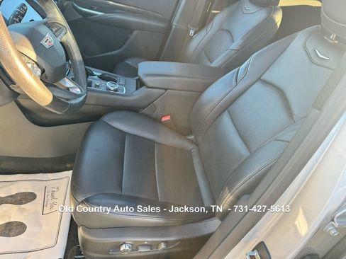 Used 2021 Cadillac XT4 Sport image 25