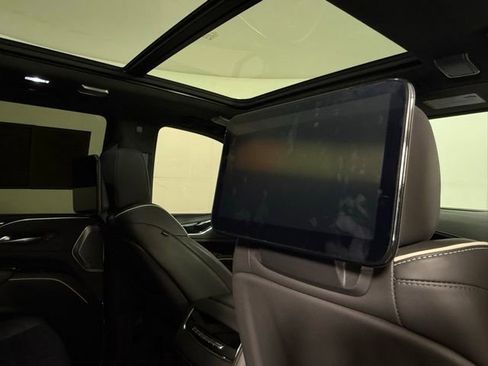 Used 2023 Cadillac Escalade V AWD/4WD image 27
