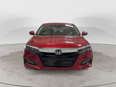 Used 2018 Honda Accord Touring image 8
