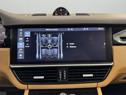 Used 2020 Porsche Cayenne AWD/4WD image 36