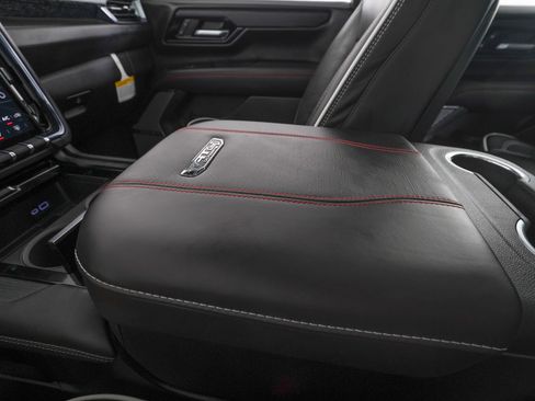Used 2026 GMC Yukon XL AT4 Ultimate w/ LPO, Floor Liner Package AWD/4WD image 29