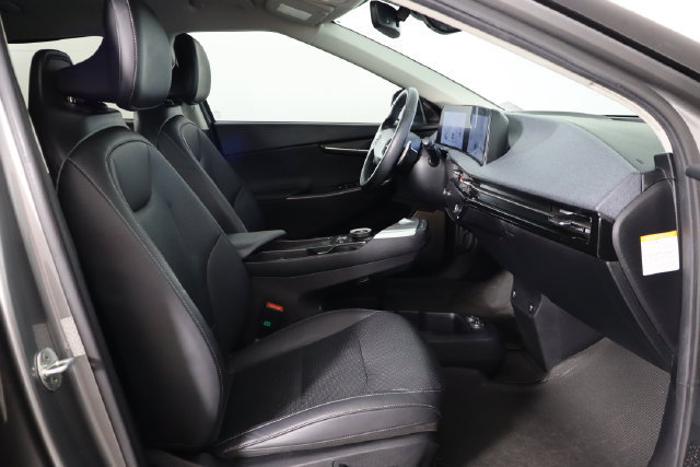 Used 2022 Kia EV6 Wind w/ Wind Technology Package AWD/4WD image 17