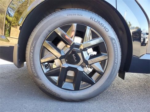 New 2026 Kia EV9 Land w/ Nightfall Edition Package image 7