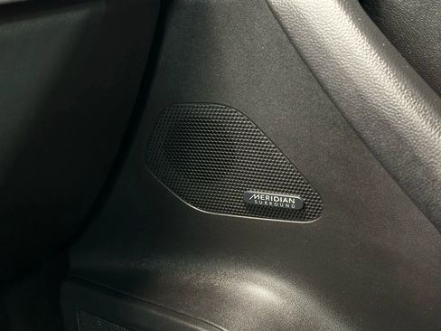 Used 2018 Jaguar F-PACE S image 24