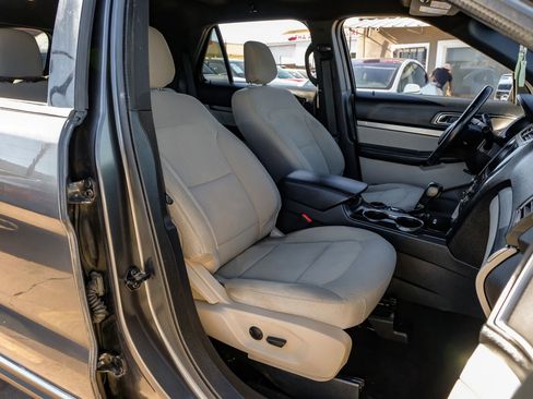 Used 2019 Ford Explorer XLT w/ Equipment Group 201A image 40