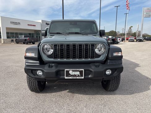 Used 2024 Jeep Wrangler Sport S image 8