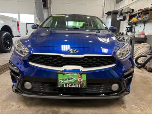 Used 2019 Kia Forte LXS FWD image 2