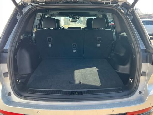 Used 2024 Jeep Grand Cherokee Altitude image 36