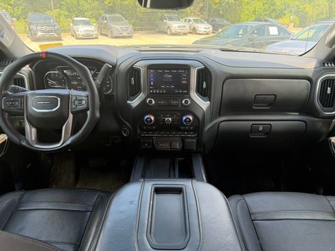 Used 2021 GMC Sierra 1500 Denali w/ Denali Ultimate Package AWD/4WD image 12