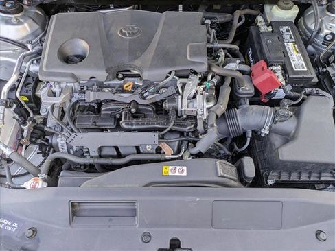 Used 2018 Toyota Camry XSE image 23