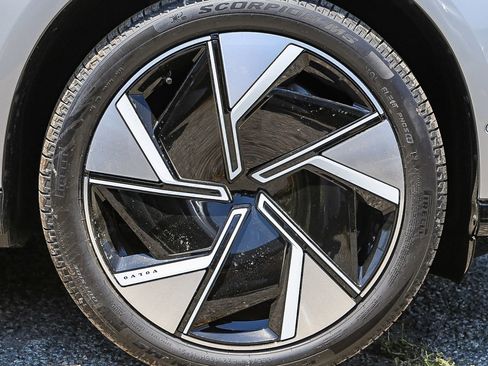 New 2025 Volvo EX90 Ultra image 10
