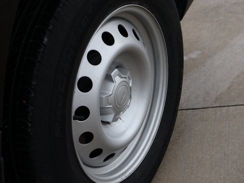 Used 2024 Ford Maverick XL image 37