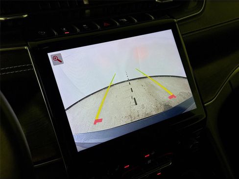 Used 2022 Jeep Grand Cherokee L Limited image 14