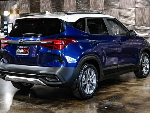 Used 2021 Kia Seltos S FWD image 7