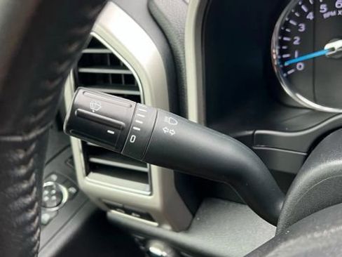 Used 2020 Ford F250 Lariat w/ Lariat Value Package image 31