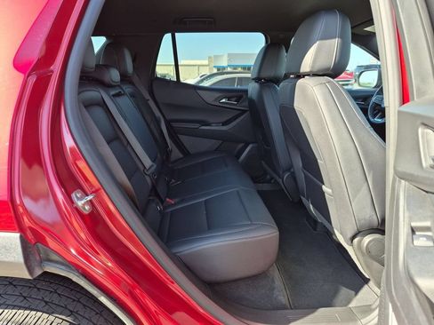 Certified 2025 Chevrolet Equinox LT w/ Convenience Package II FWD image 26