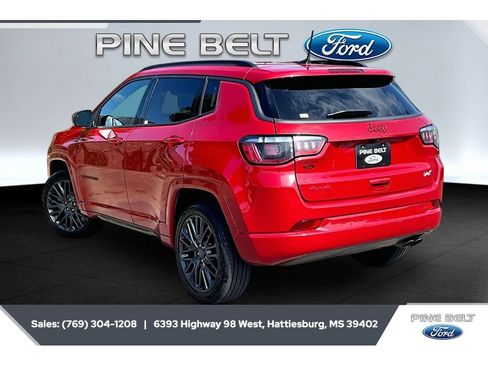 Used 2022 Jeep Compass Limited AWD/4WD image 2