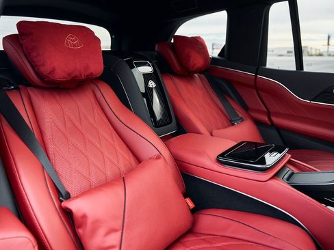 Used 2026 Mercedes-Benz Maybach GLS 600 4MATIC image 50