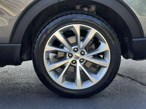 Used 2021 Ford Explorer Platinum w/ Equipment Group 601A AWD/4WD image 7