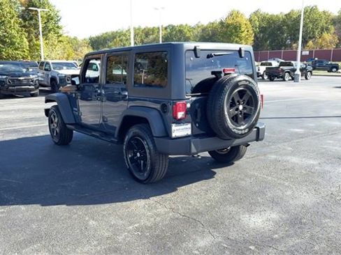 Used 2018 Jeep Wrangler Unlimited Sport S image 6