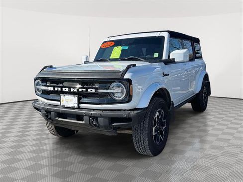 Used 2022 Ford Bronco Outer Banks image 3