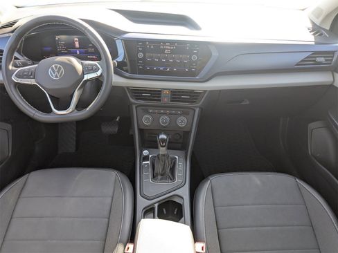 Used 2022 Volkswagen Taos SE image 16