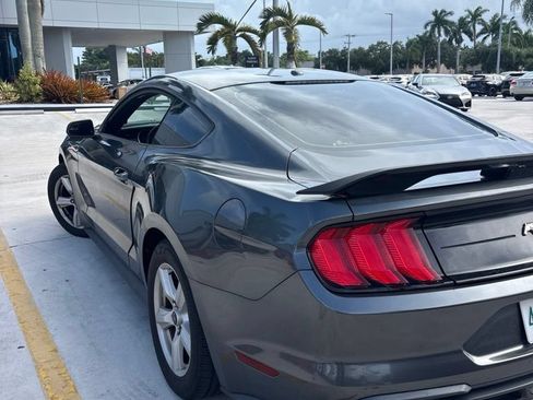 Used 2019 Ford Mustang Coupe RWD image 6