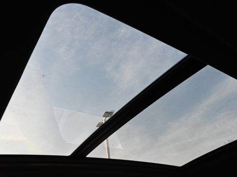 Certified 2025 BMW X5 xDrive50e w/ M Sport Package image 29