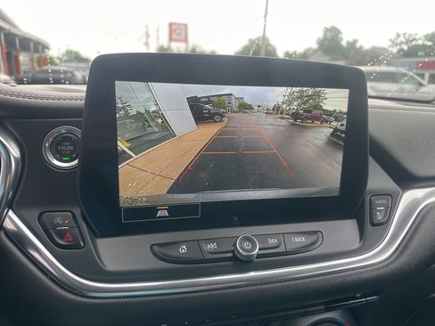 Used 2025 Chevrolet Blazer LT FWD image 27