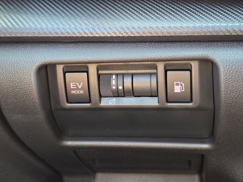 New 2026 Subaru Crosstrek 2.5i Limited w/ Crosstrek Mirror Package AWD/4WD image 39