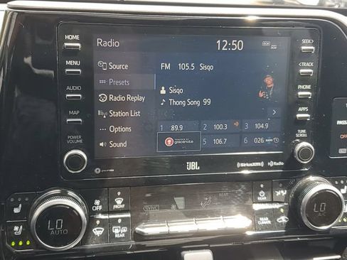 Used 2020 Toyota Highlander Limited AWD/4WD image 26