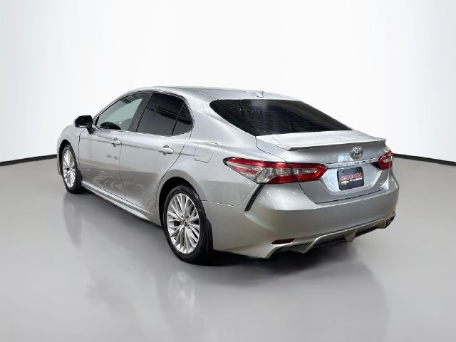 Used 2019 Toyota Camry SE FWD image 9