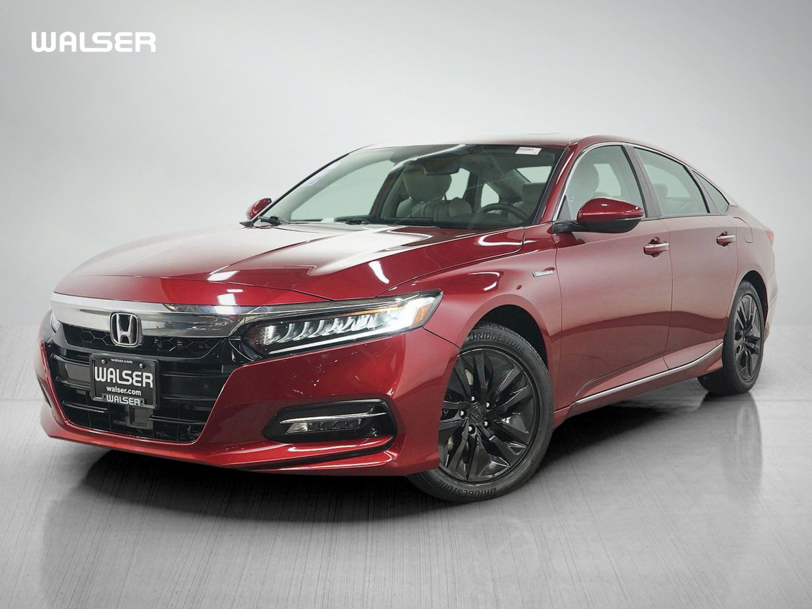 Used 2018 Honda Accord Touring image 1