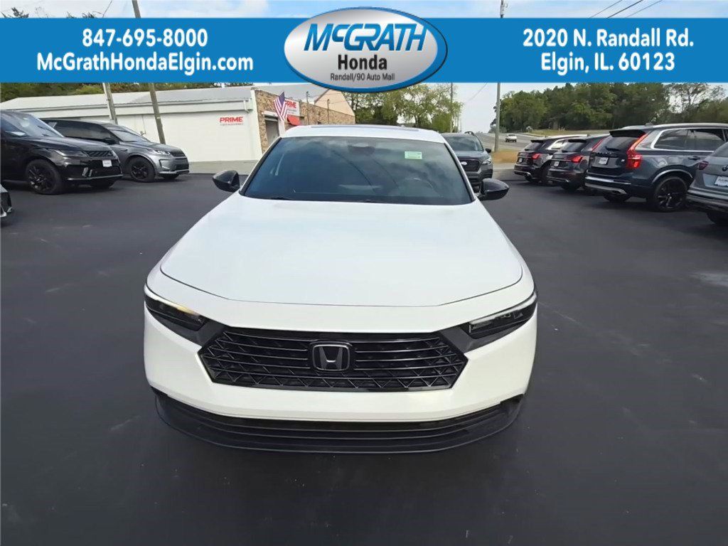 Used 2023 Honda Accord Sport image 1