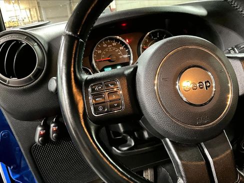Used 2016 Jeep Wrangler Sport AWD/4WD image 18