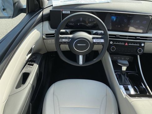 New 2026 Hyundai Tucson SEL FWD image 14