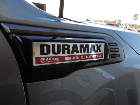 Certified 2025 GMC Sierra 2500 AT4X image 17