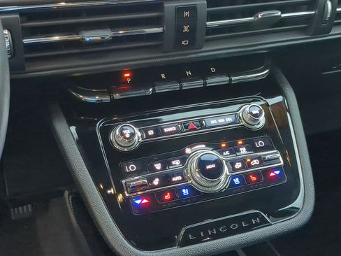 Used 2020 Lincoln Corsair FWD image 16