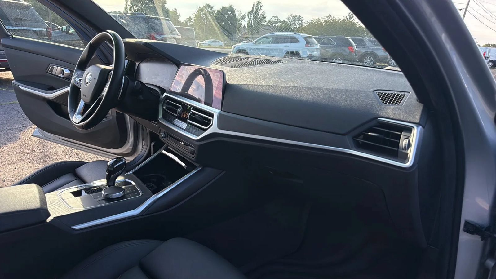 Used 2019 BMW 330i Sedan w/ Convenience Package RWD image 10