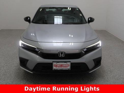 Used 2024 Honda Civic Sport image 3