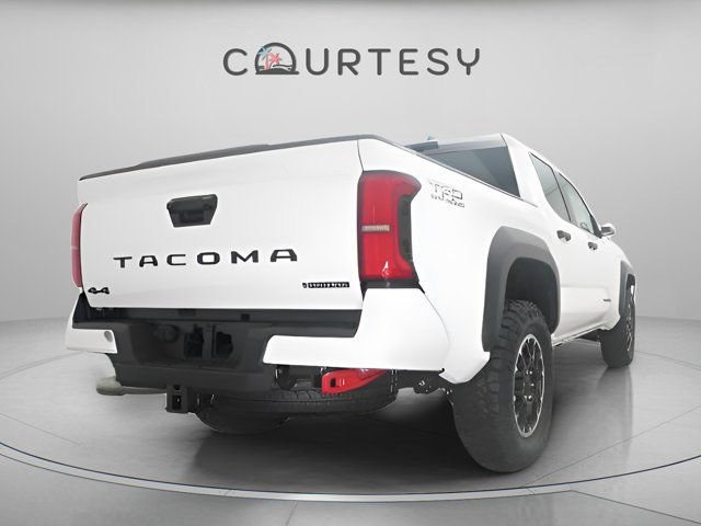 Certified 2025 Toyota Tacoma TRD Off-Road AWD/4WD image 24
