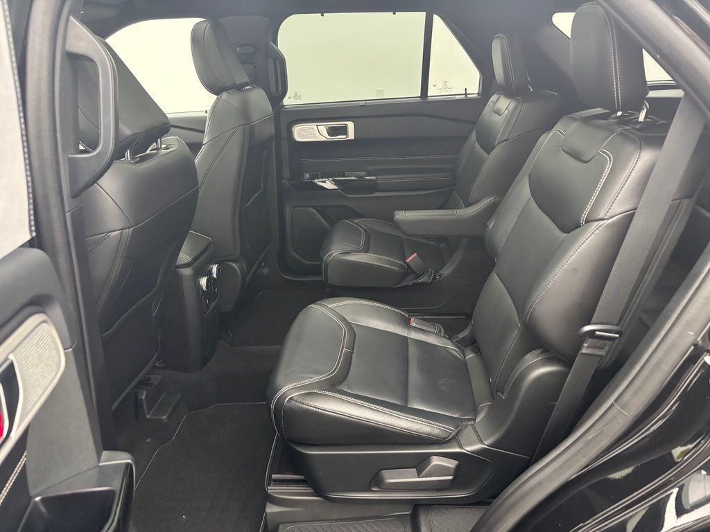 Used 2023 Ford Explorer ST w/ Equipment Group 401A AWD/4WD image 38